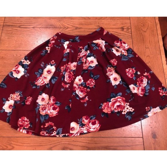 Skirt Floral Skirt size medium - Picture 1 of 7